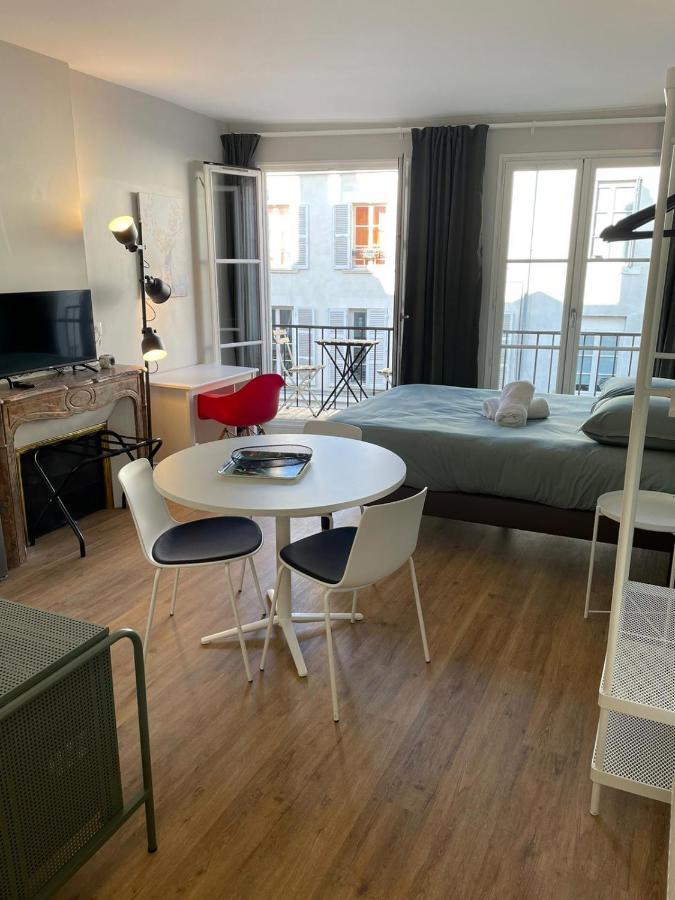 Apartamento Chaleureux Studio * Neuf * Hypercentre * Wifi * Orléans Exterior foto